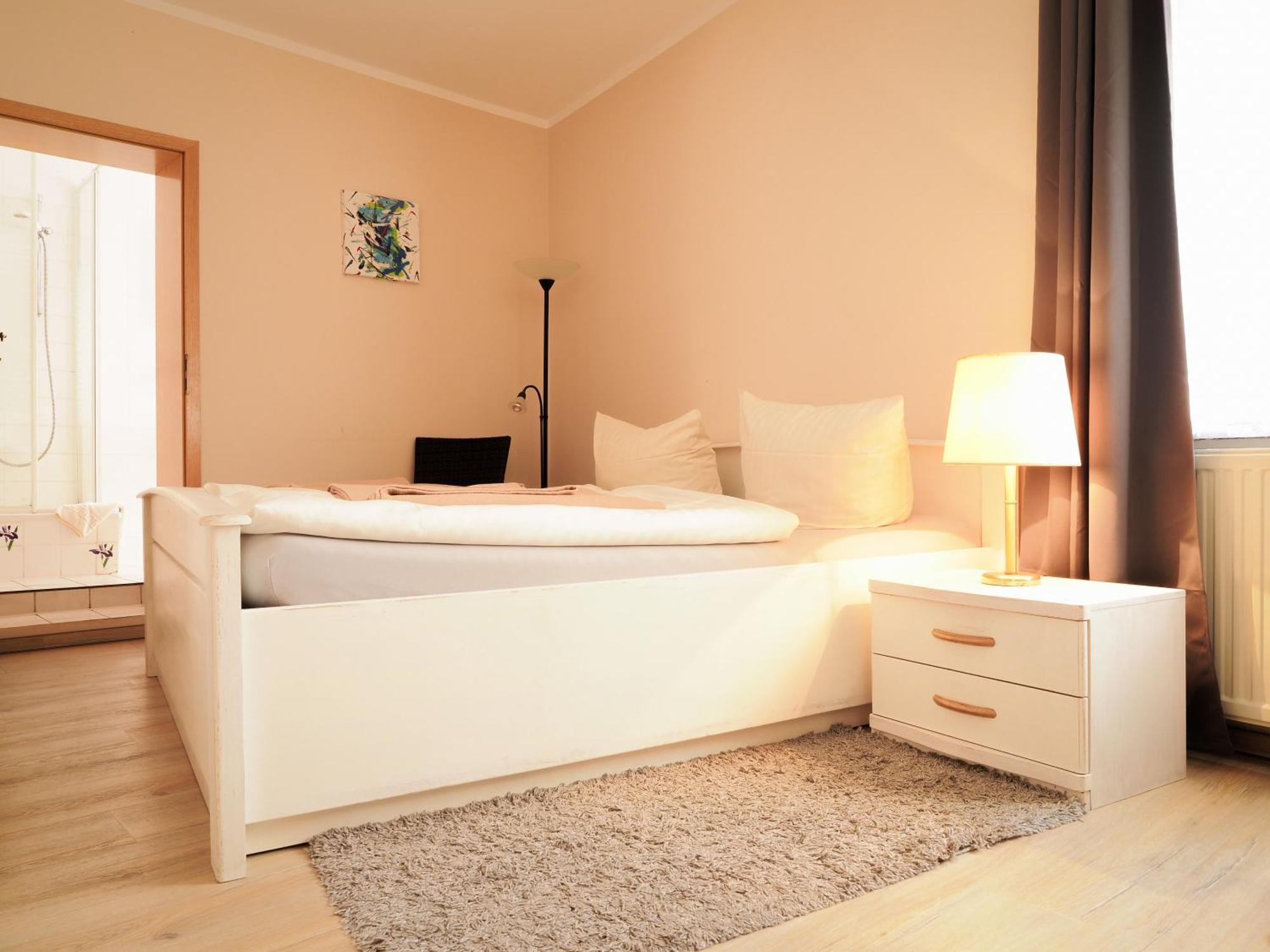 Hotel Zur Sonne Котбус Экстерьер фото